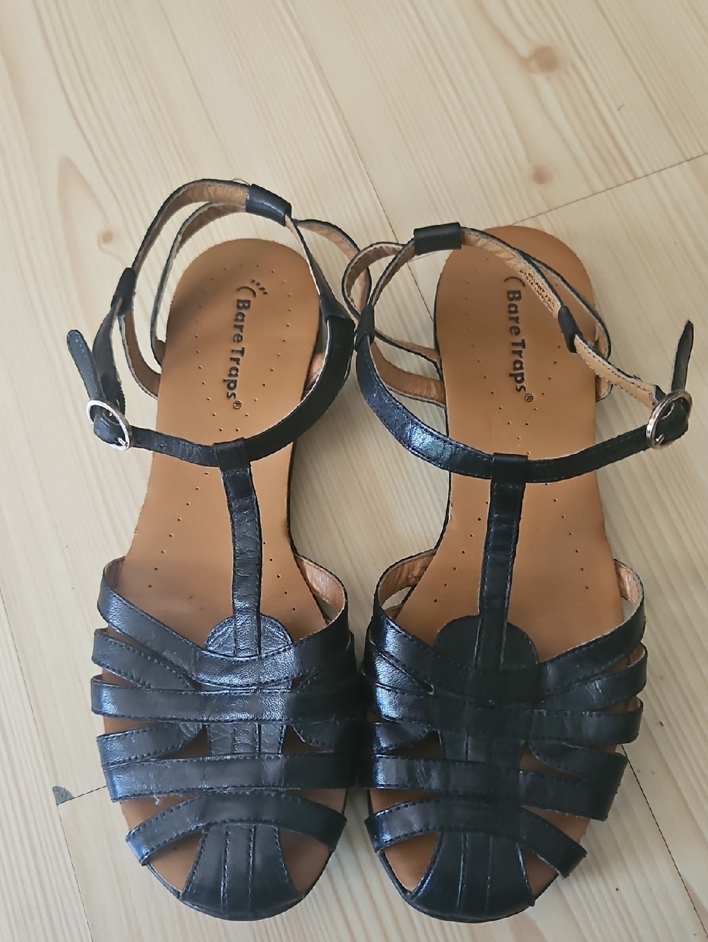 BareTraps Black Strappy T‑Bar Sandals with Ankle Buckle